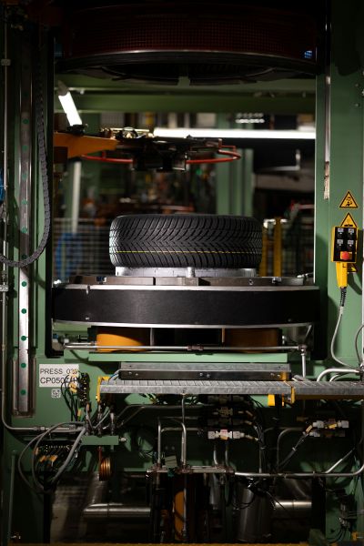 nokian-tyres-werk-in-oradea-erreicht-produktionsziel-4-69496e6c2c433168356180.jpg
