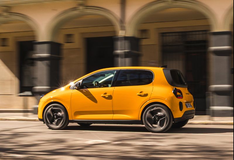 Elektrischer Renault Twingo rollt ab Werk mit Continental