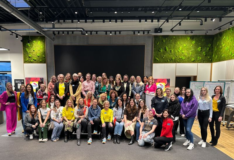 Farbzirkel 2026: Frauen-Netzwerk der Automobilbranche trifft sich in Berlin