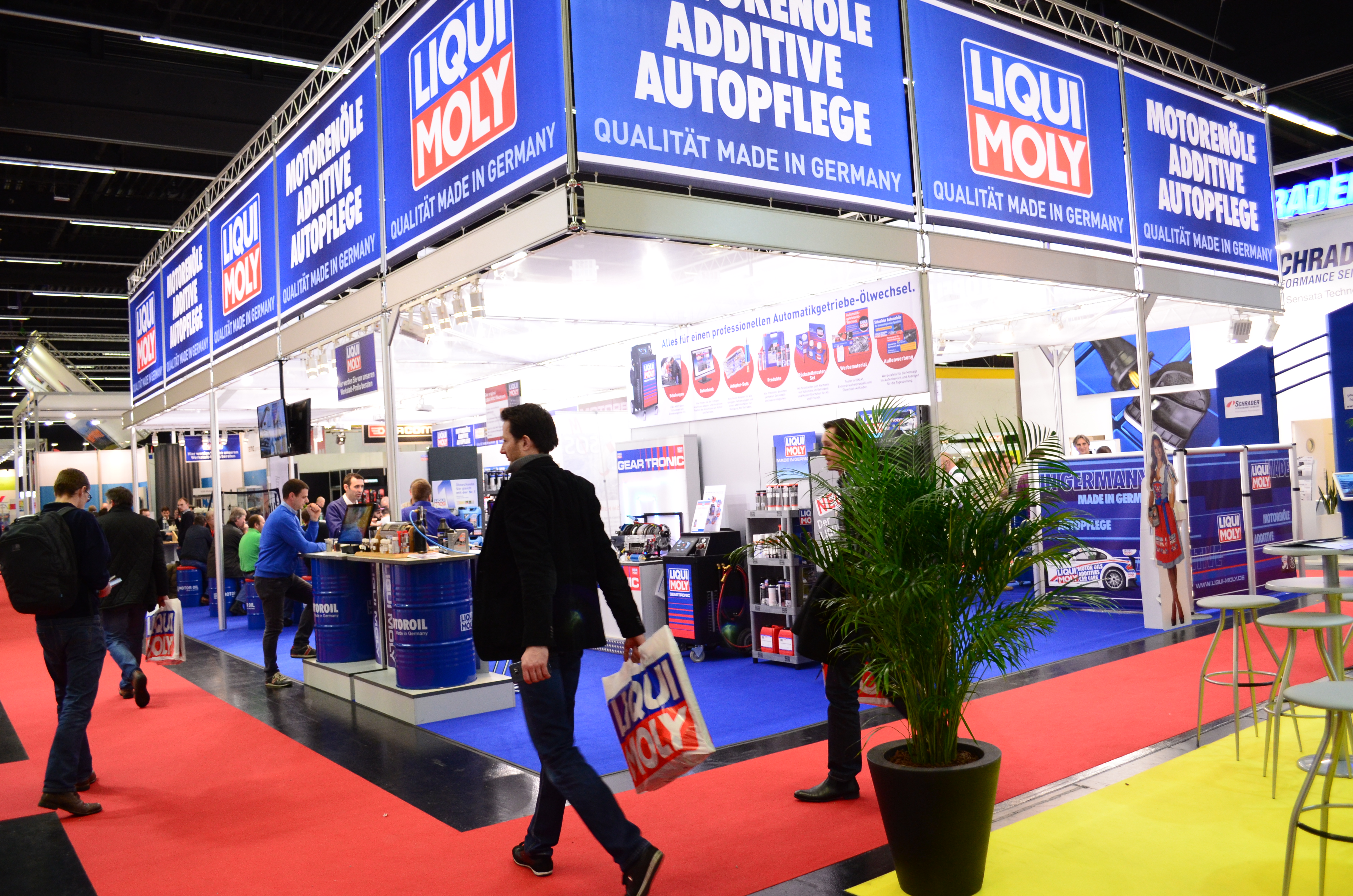 11846_Liqui_Moly_Stand_2.JPG