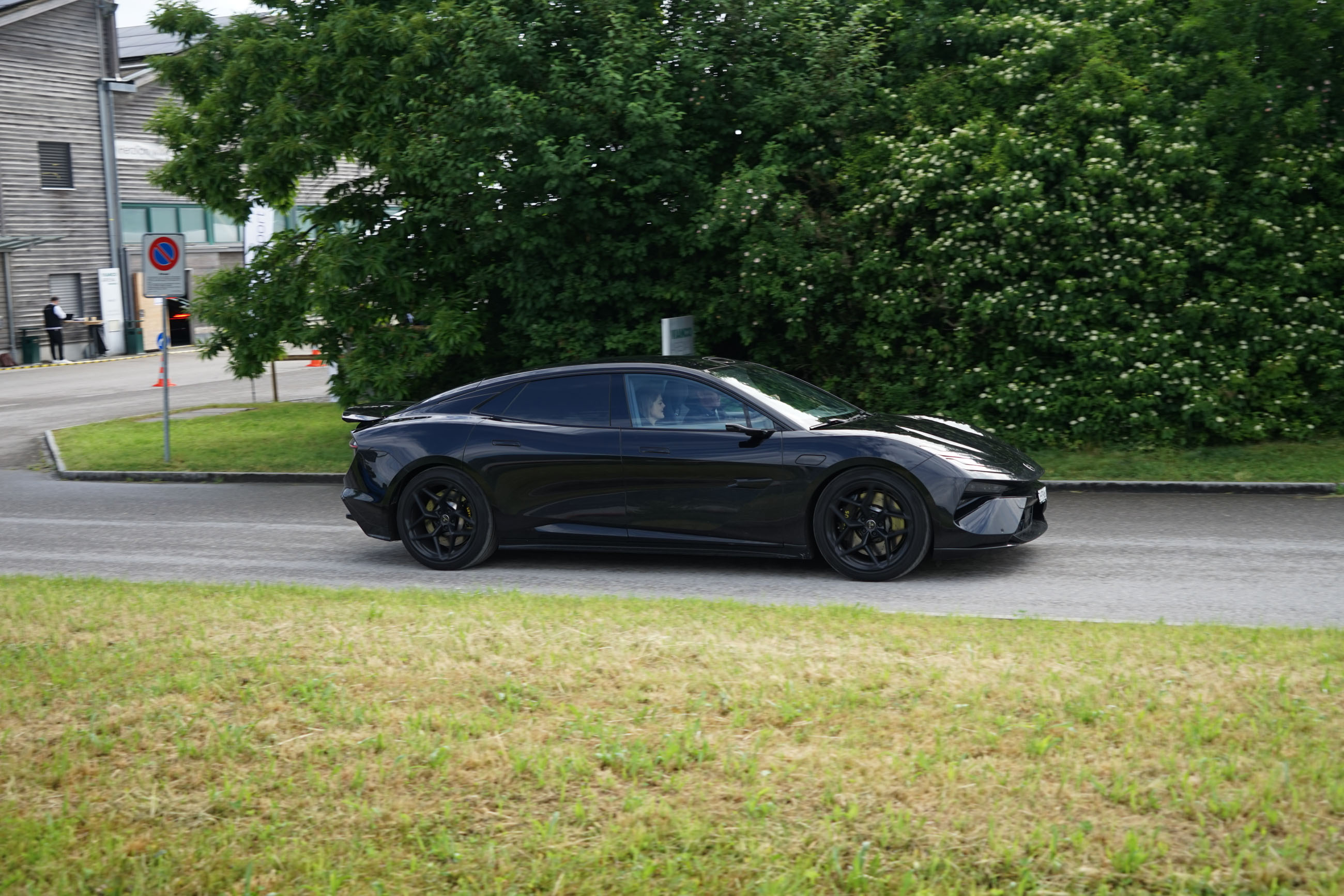xauto25-34-682c53cd4d4f8264186589.jpg