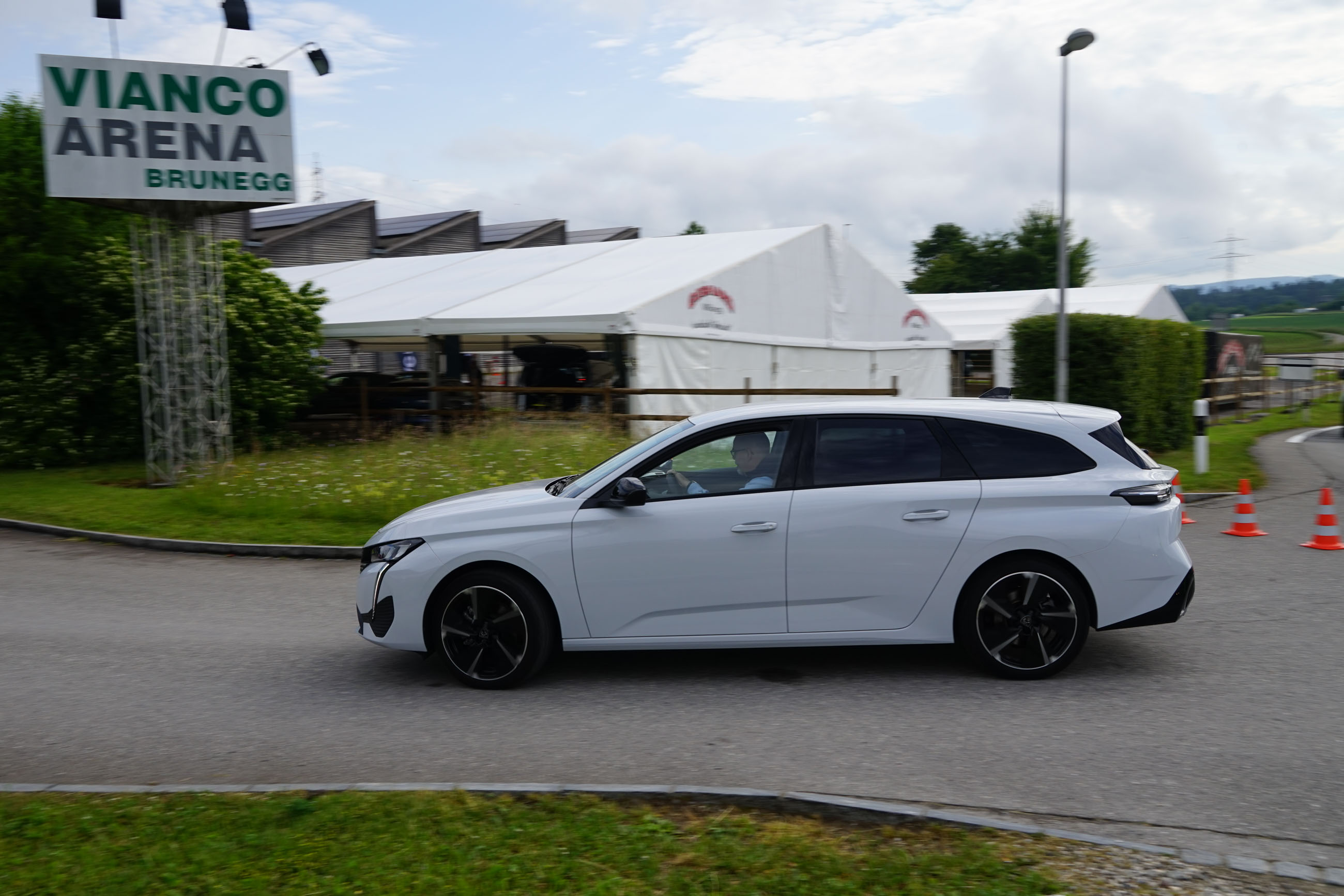 xauto25-43-682c53ce08225256669538.jpg